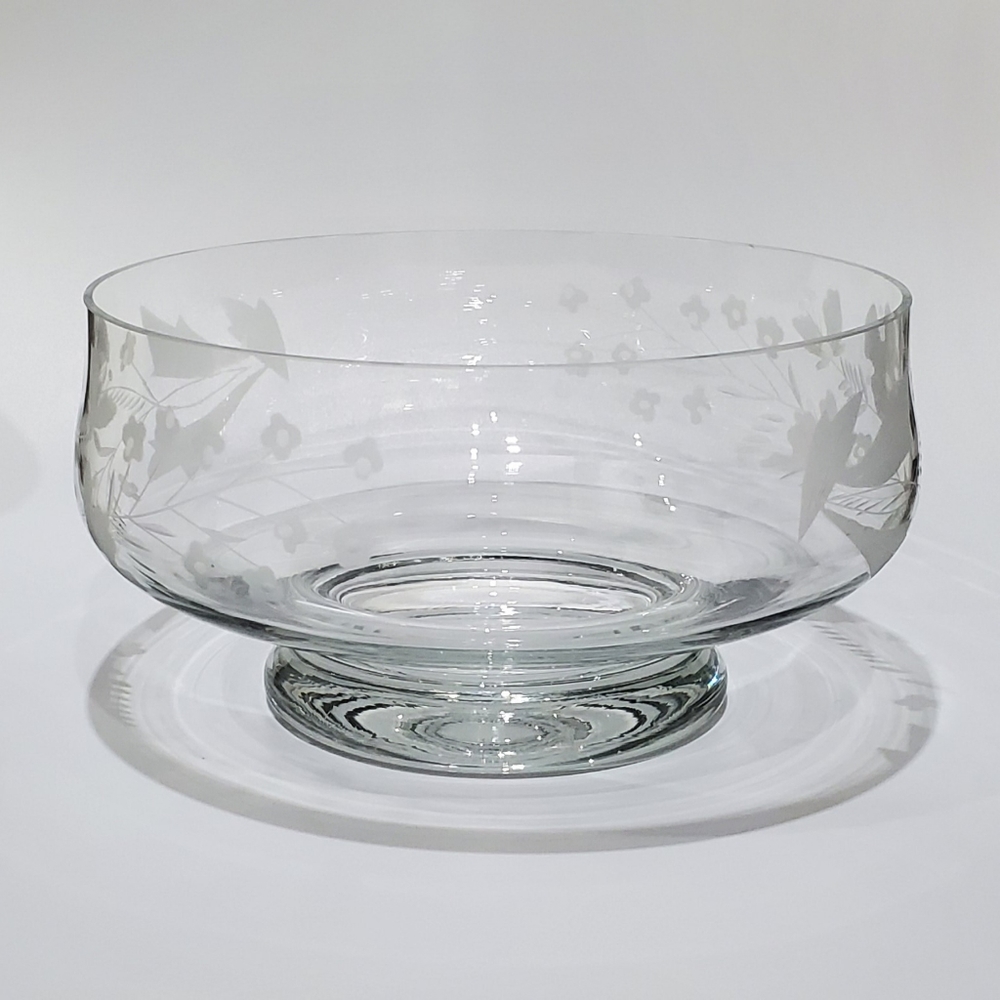 🇷🇴 8 1/2" Etched Floral Bowl with Thick Pedestal Base - Picture 15 of 16